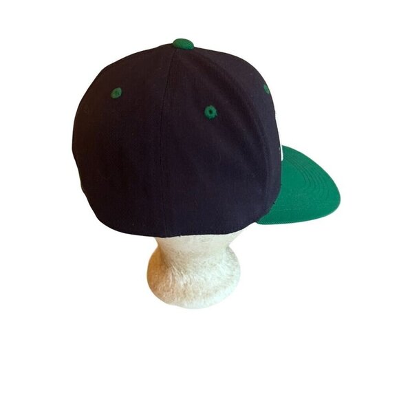 Notre Dame Irish Snapback Hat By Captivating Headgear Embroidered Logo Navy & Gr - Picture 5 of 7